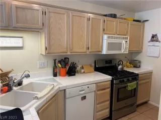 Photo #6: 2278966 Listing 