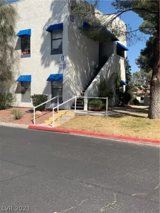 Photo #1: 2278975 Listing