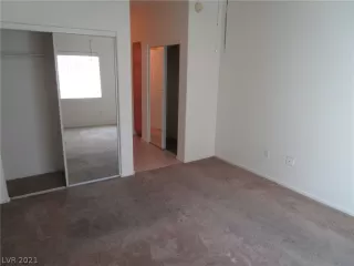 Photo #5: 2278995 Listing 