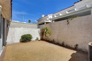 Photo #3: 2279004 Listing