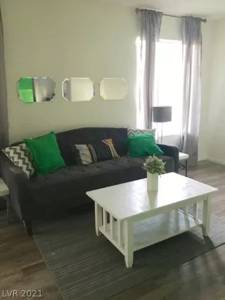 Photo #6: 2279065 Listing 