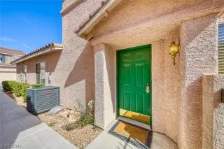 Photo #2: 2279071 Listing 