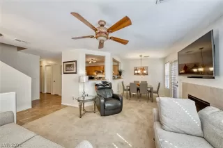 Photo #5: 2279071 Listing 