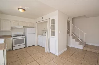 Photo #3: 2279139 Listing 