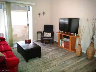 Photo #1: 2279264 Listing 