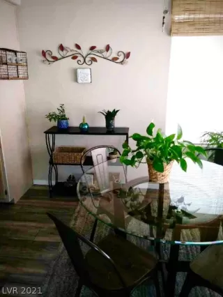 Photo #2: 2279264 Listing 