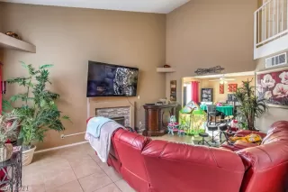 Photo #3: 2279270 Listing