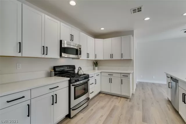 MLS: 2279276 Condo For Sale