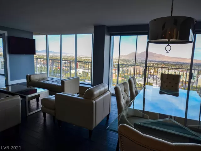 MLS: 2279285 Condo For Sale