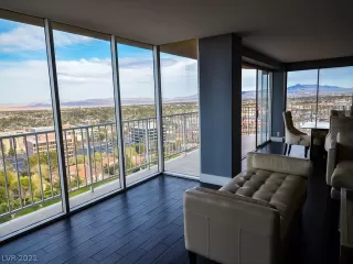 Photo #2: 2279285 Listing