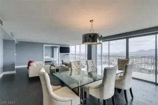 Photo #4: 2279285 Listing