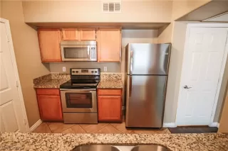 Photo #5: 2279300 Listing