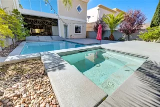 Photo #2: 2279315 Listing 