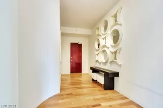 Photo #2: 2279319 Listing 