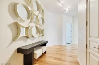 Photo #3: 2279319 Listing 