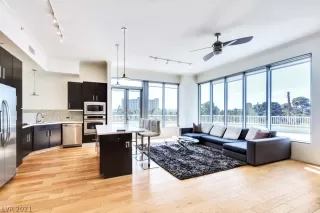 Photo #6: 2279319 Listing 