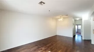 Photo #3: 2279363 Listing 