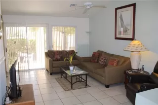 Photo #5: 2279368 Listing 