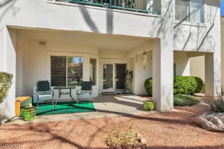 Photo #2: 2279388 Listing