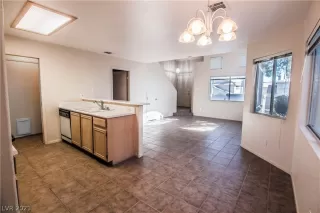 Photo #3: 2279389 Listing 