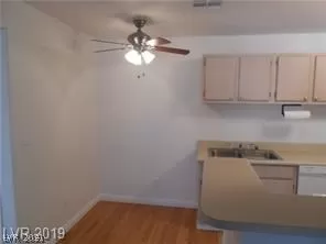 Photo #2: 2279407 Listing 