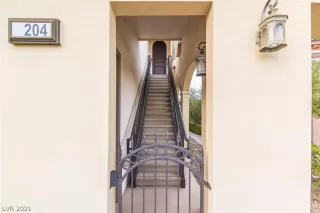 Photo #4: 2279435 Listing 