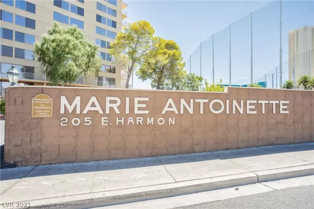 MLS: 2279445 Condo For Sale