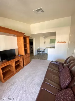 Photo #2: 2279457 Listing 