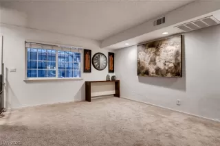 Photo #4: 2279462 Listing