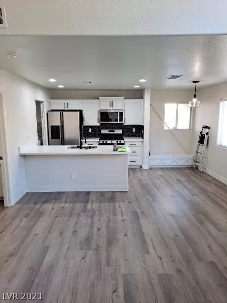 MLS: 2279498 Condo For Sale