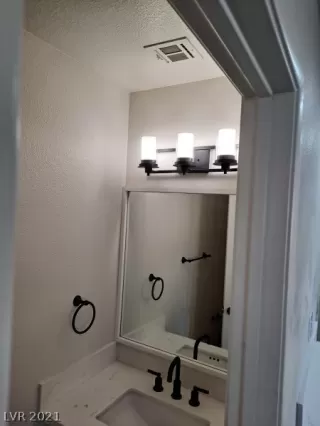 Photo #4: 2279498 Listing 