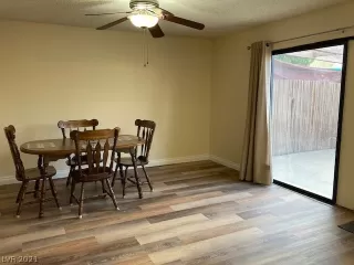 Photo #3: 2279506 Listing