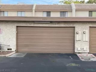 Photo #6: 2279506 Listing