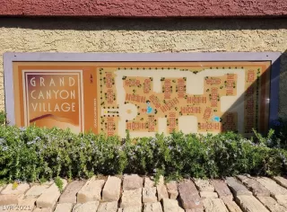 Photo #4: 2279515 Listing