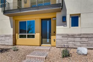 Photo #2: 2279534 Listing 