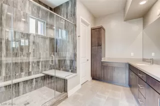 Photo #5: 2279534 Listing 