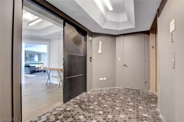 MLS: 2279548 Condo For Sale