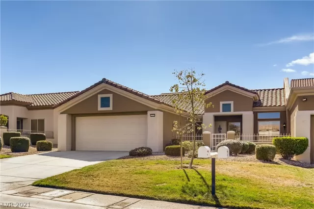 MLS: 2279553 Condo For Sale