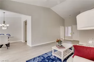 Photo #6: 2279553 Listing 