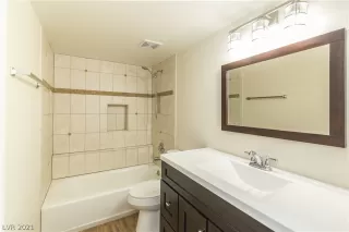 Photo #3: 2279580 Listing 