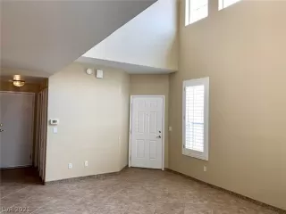 Photo #6: 2279622 Listing 