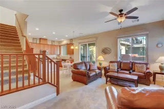 Photo #5: 2279712 Listing 