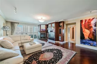 Photo #1: 2279727 Listing