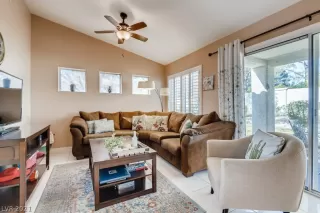 Photo #2: 2279774 Listing 