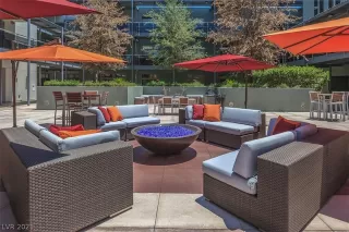 Photo #3: 2279782 Listing