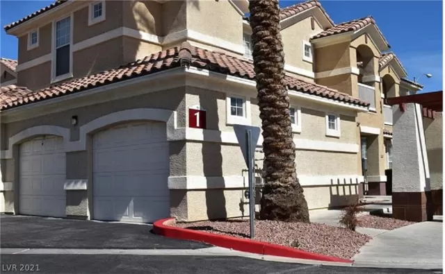 MLS: 2279791 Condo For Sale