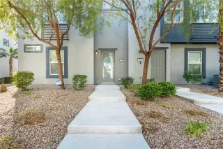 Photo #3: 2279812 Listing