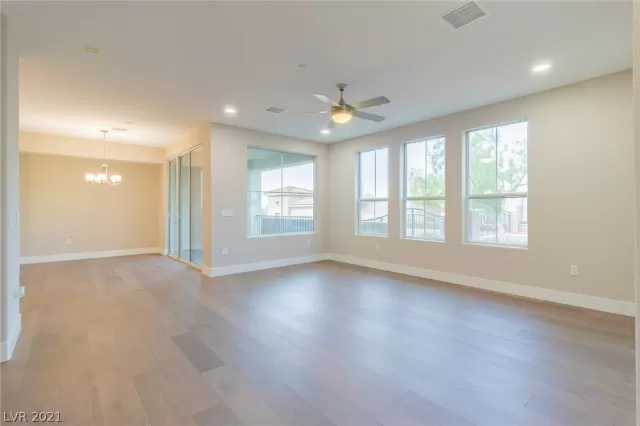 MLS: 2279824 Condo For Sale