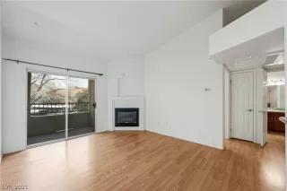 Photo #2: 2279853 Listing 