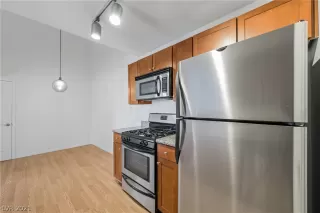 Photo #3: 2279853 Listing 